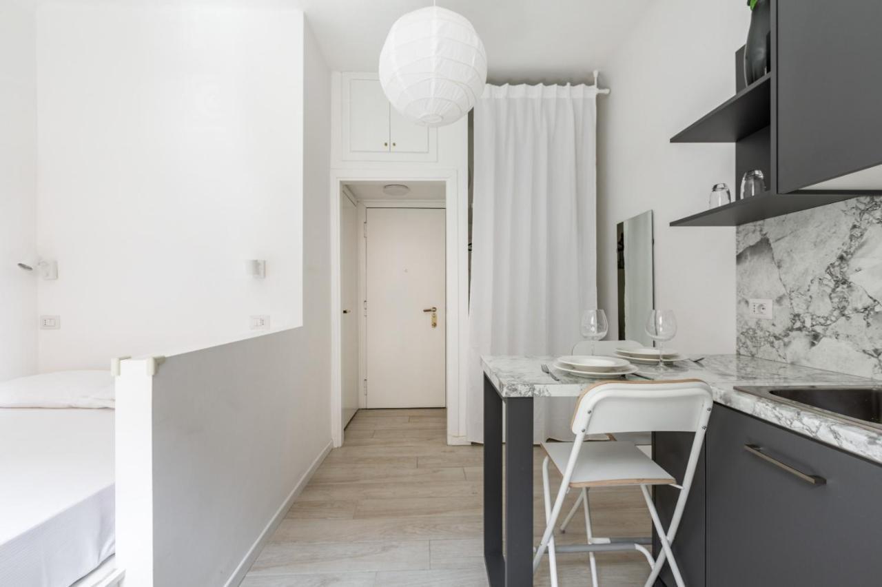 Bright Apt 600Mt From Viale Zara! มิลาน ภายนอก รูปภาพ